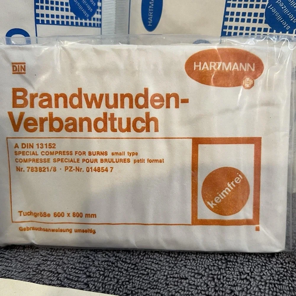 Kraftwagen-Verbandkasten HARTMANN First Aid Travel Kit-original But Incomplete